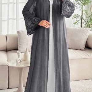 معطف أبايا خفيف الوزن مفتوح من الأمام مع تطريز زهري على الأساور والوشاح