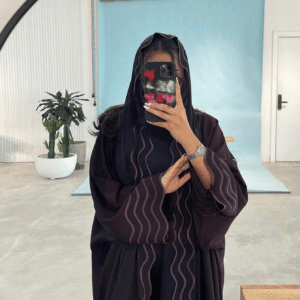 طقم من 2 قطعة للنساء ،عباءة طويلة رمادية مع كارديجان مطرز